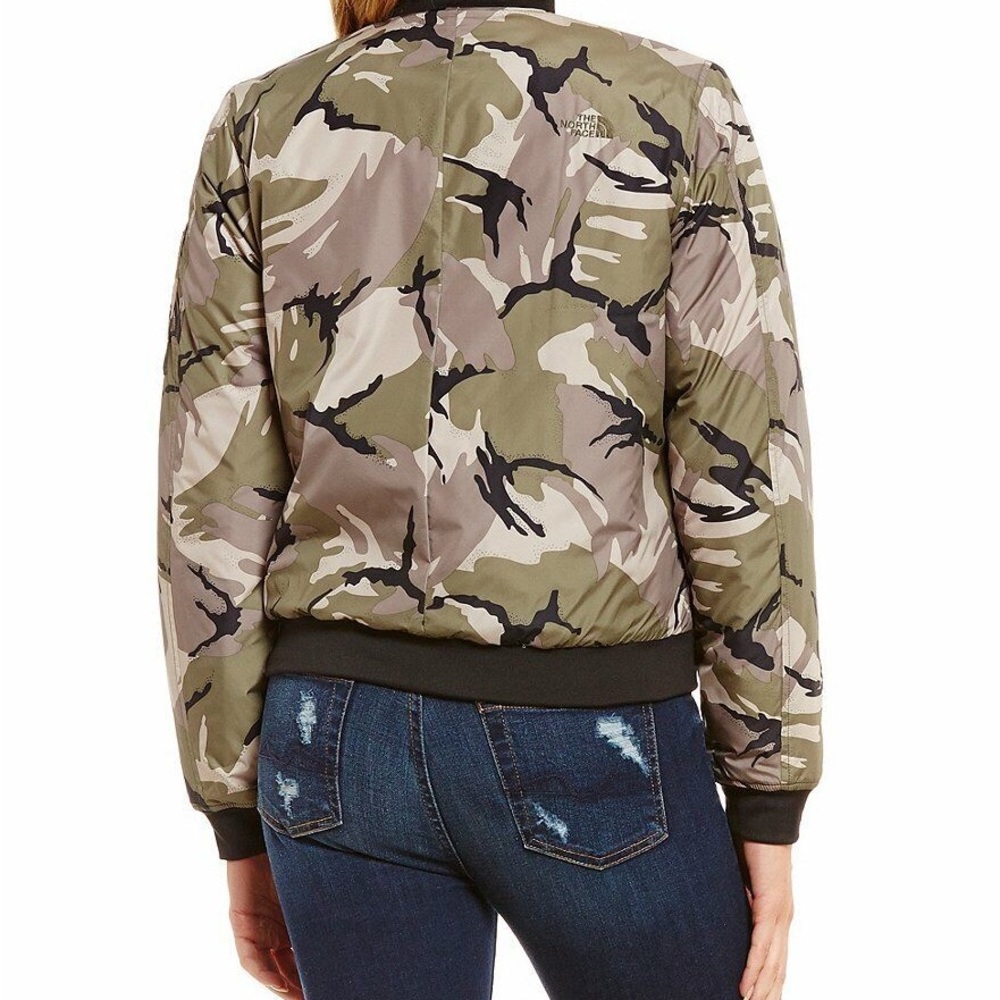 The North Face Woman's Barstol Bomber Jacket Full Zip Quilted Camo Size L  cute! - Picture 6 of 14